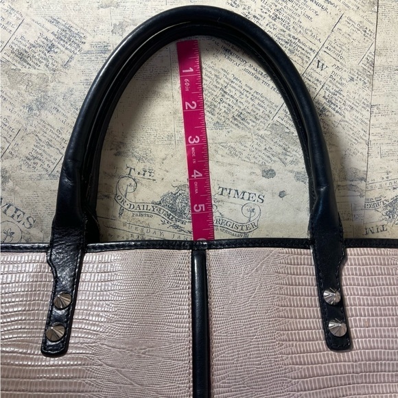 Rebecca Minkoff snake embossed leather pale pink and black structured tote bag - Picture 15 of 15
